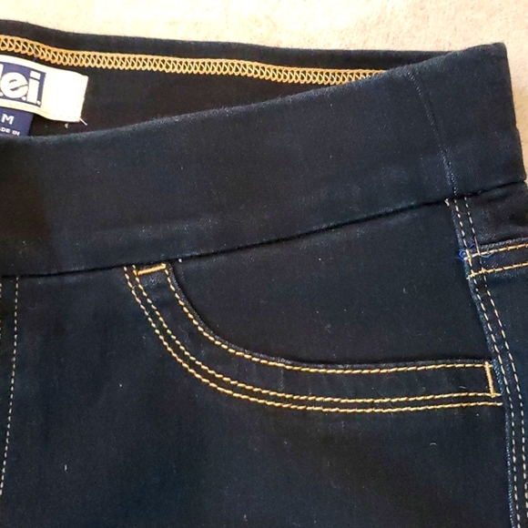 Leí Jean size M Dark Blue Very good condition two packs on the back - Picture 12 of 13